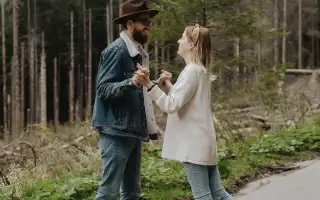 Как себя вести, если нравится мужчина – советы психолога для женщин