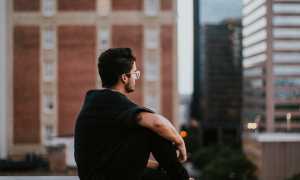 Жадный муж: как изменить его отношение к деньгам и финансовым вопросам?