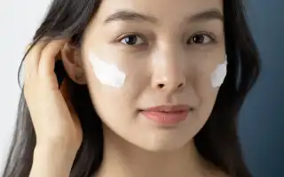 Применение Butyrospermum Parkii в косметике для лица и волос: полезные свойства и советы