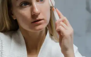 Роллер для лица: на что он способен и как правильно им работать для красоты и здоровья?