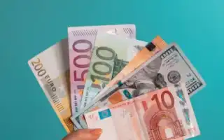 Денежный вопрос в отношениях: кто и за что должен платить в паре