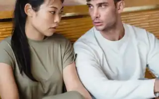 Как себя вести, если мужчина говорит, что любит бывшую жену, в сложной ситуации