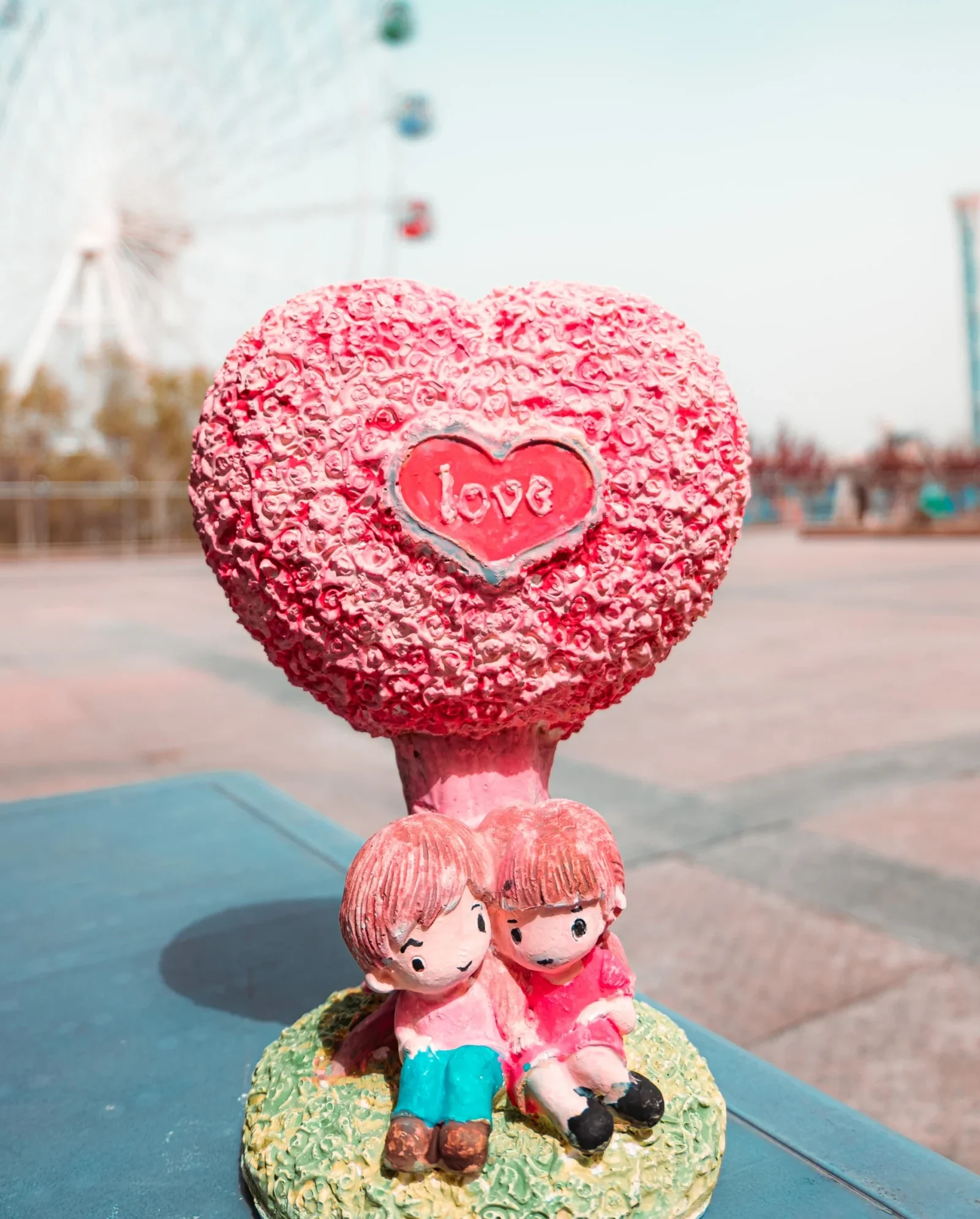 статуэтка с сердечком