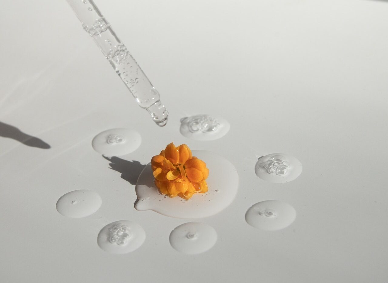 цветочек на капельках