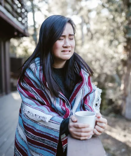 грустная девушка