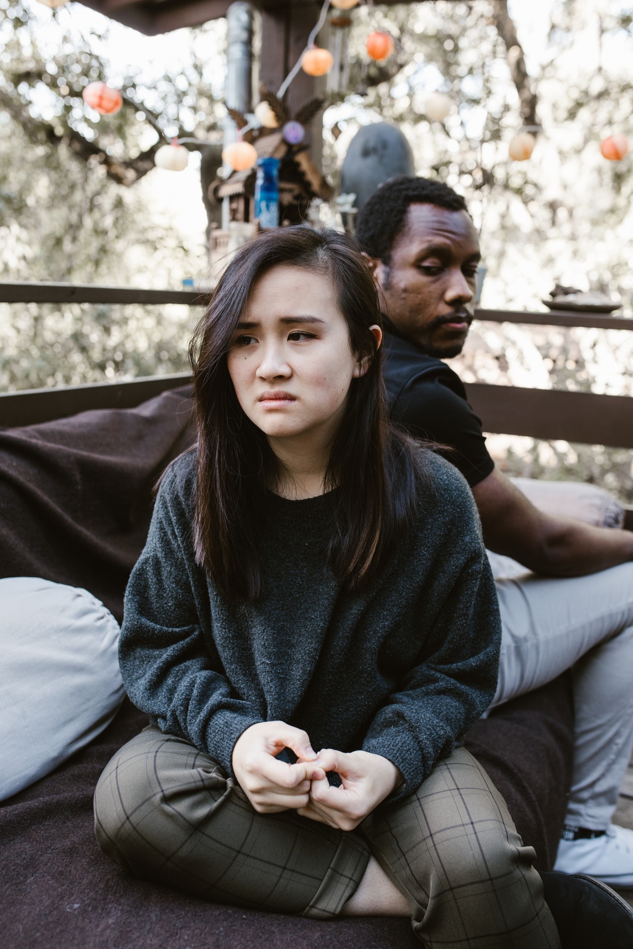 недовольная пара