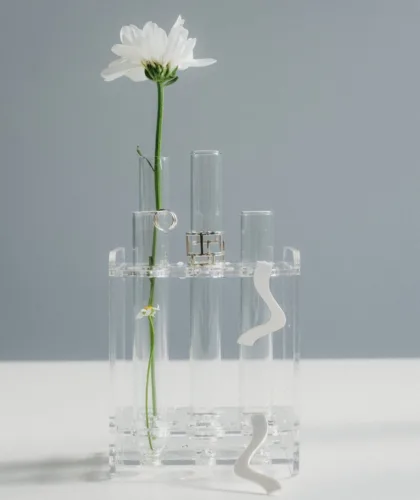 колбочки и цветочек