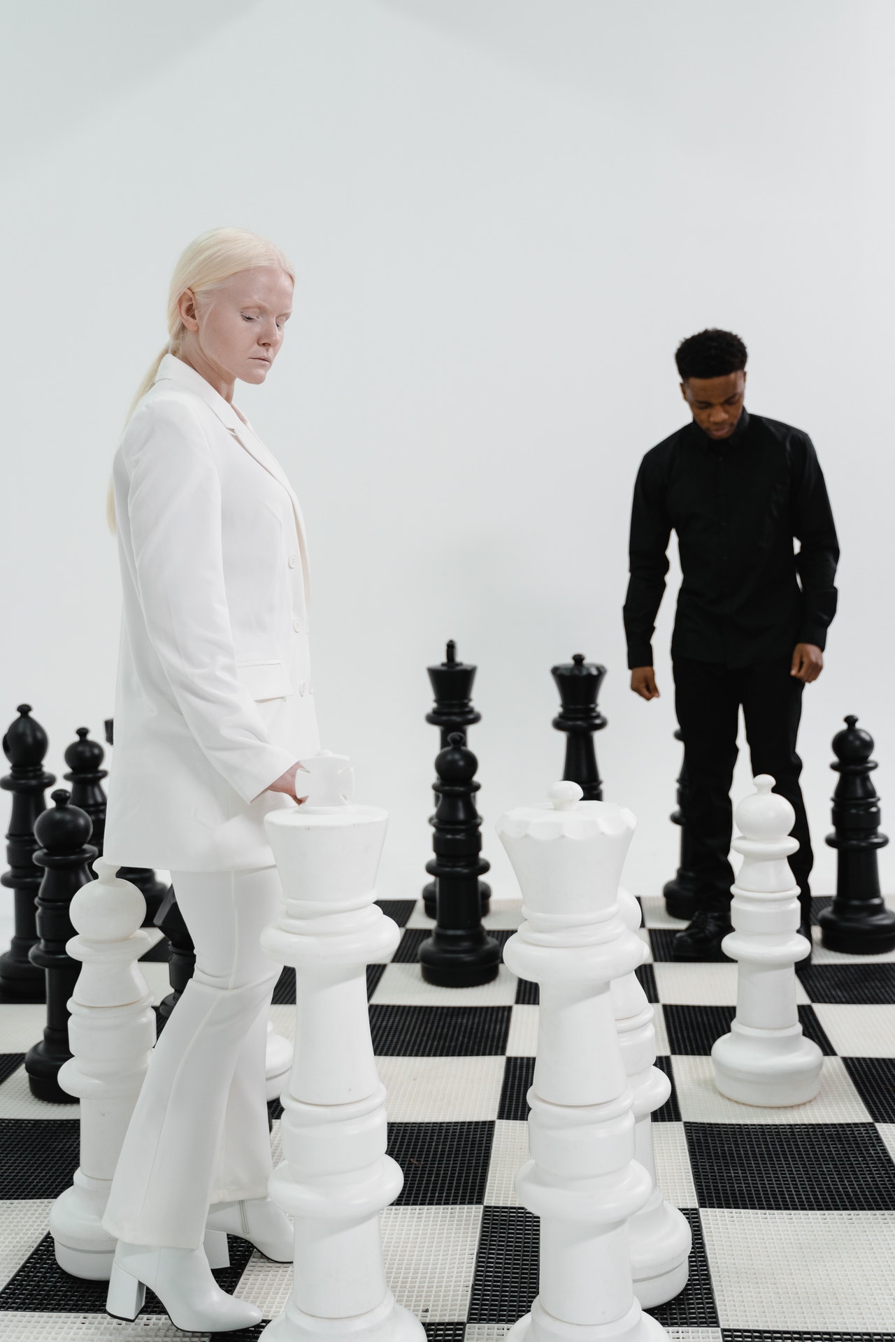 девушка и парень